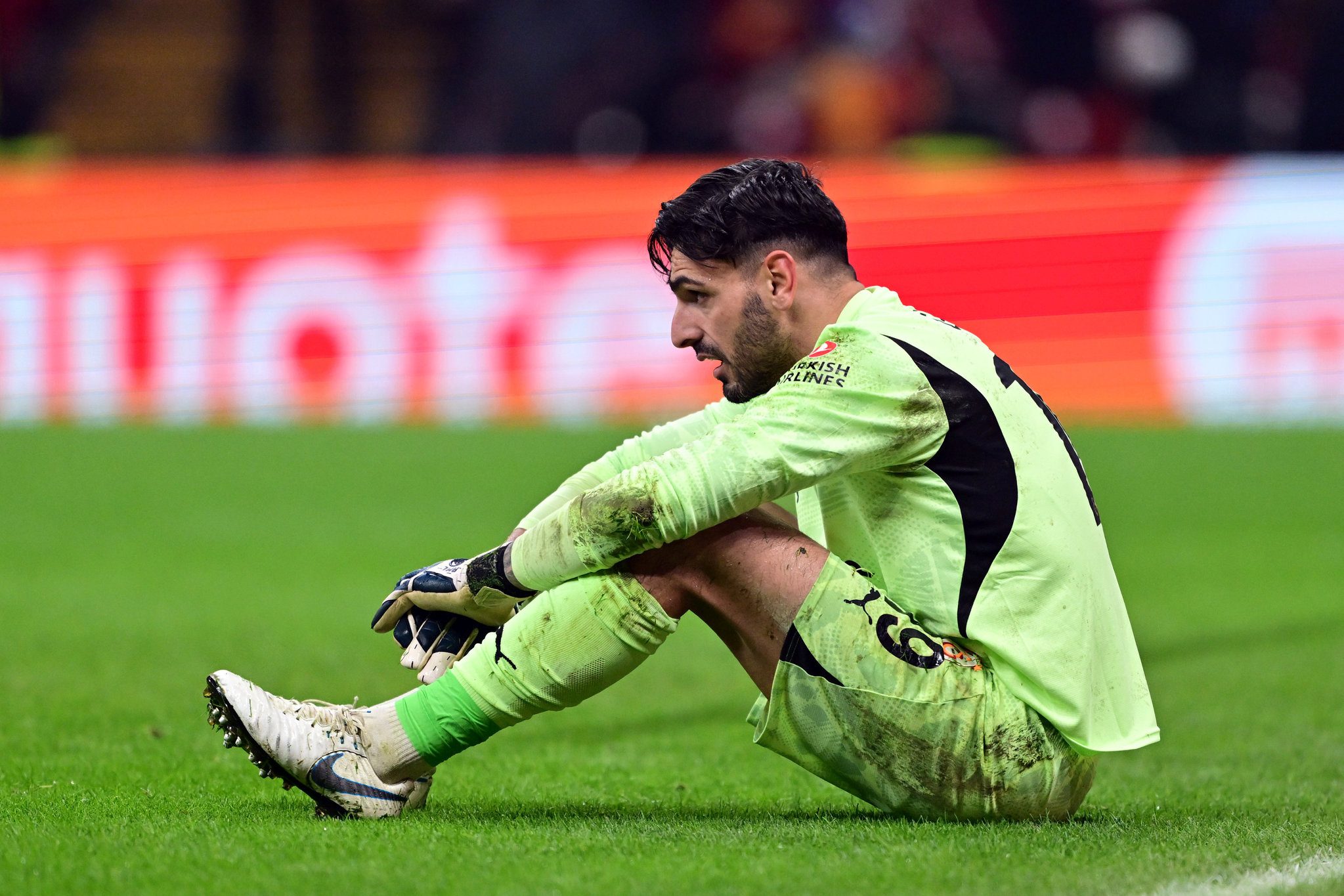 Galatasaray'da beklenen ayrılık gerçekleşiyor! Eski grubuna dönmek üzere 5 galatasarayda beklenen ayrilik gerceklesiyor eski grubuna donmek uzere 3 ZmaLMVEZ