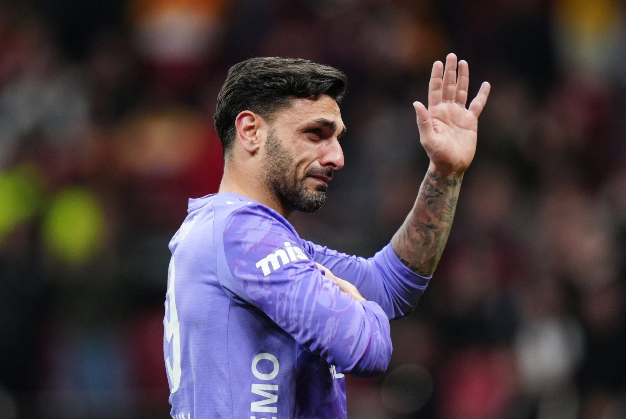 Galatasaray'da beklenen ayrılık gerçekleşiyor! Eski grubuna dönmek üzere 10 galatasarayda beklenen ayrilik gerceklesiyor eski grubuna donmek uzere 8 cvqsmUS4