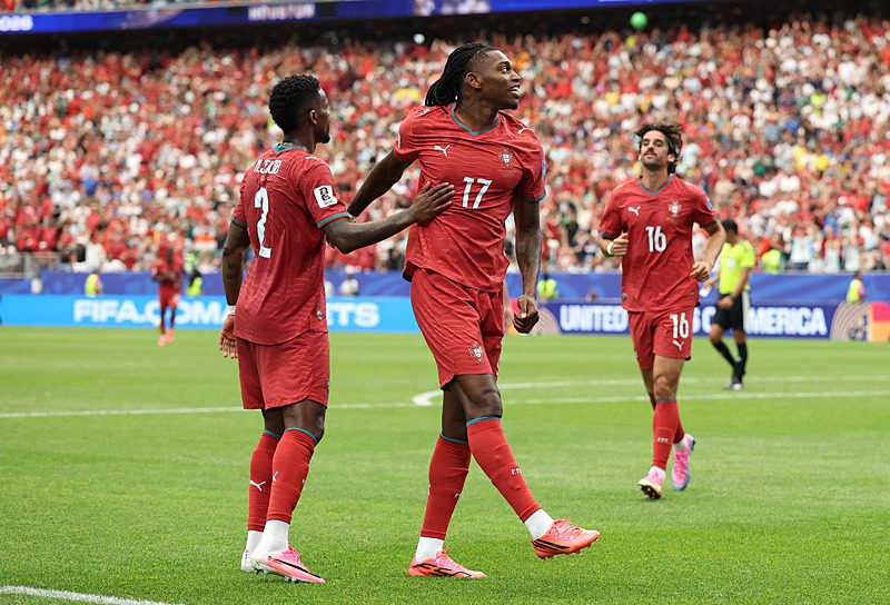 galatasarayda flas rafael leao gelismesi iste idarenin transfer plani 4 1RJu8wql