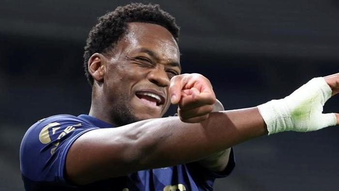 Galatasaray'da forvet transferinde zıt köşe! Jhon Duran beklenirken sürpriz isim 3 galatasarayda forvet transferinde zit kose jhon duran beklenirken surpriz isim 1