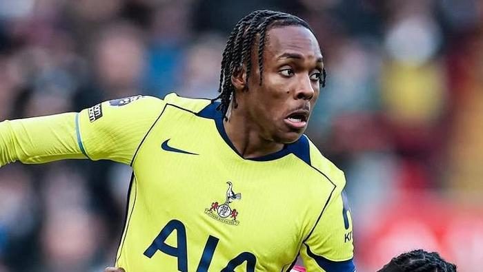 Galatasaray'da forvet transferinde zıt köşe! Jhon Duran beklenirken sürpriz isim 5 galatasarayda forvet transferinde zit kose jhon duran beklenirken surpriz isim 3 luGS6wDH