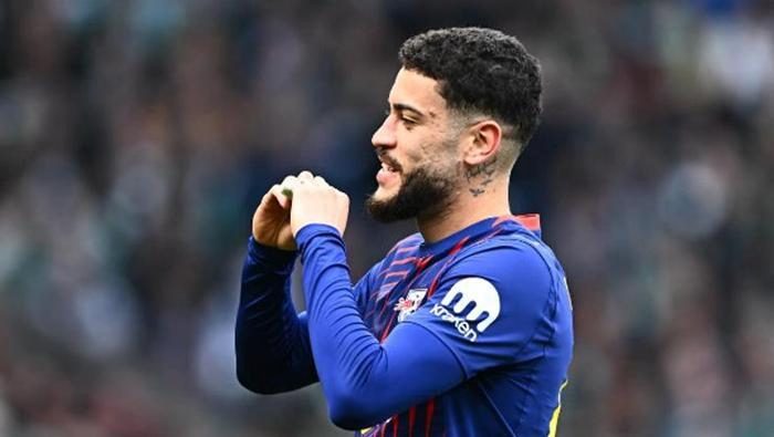 galatasarayda forvete surpriz isim okan buruk transferi sahsen istedi 1 EINCt9OM