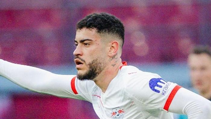 galatasarayda forvete surpriz isim okan buruk transferi sahsen istedi 2 WMyBFdcp
