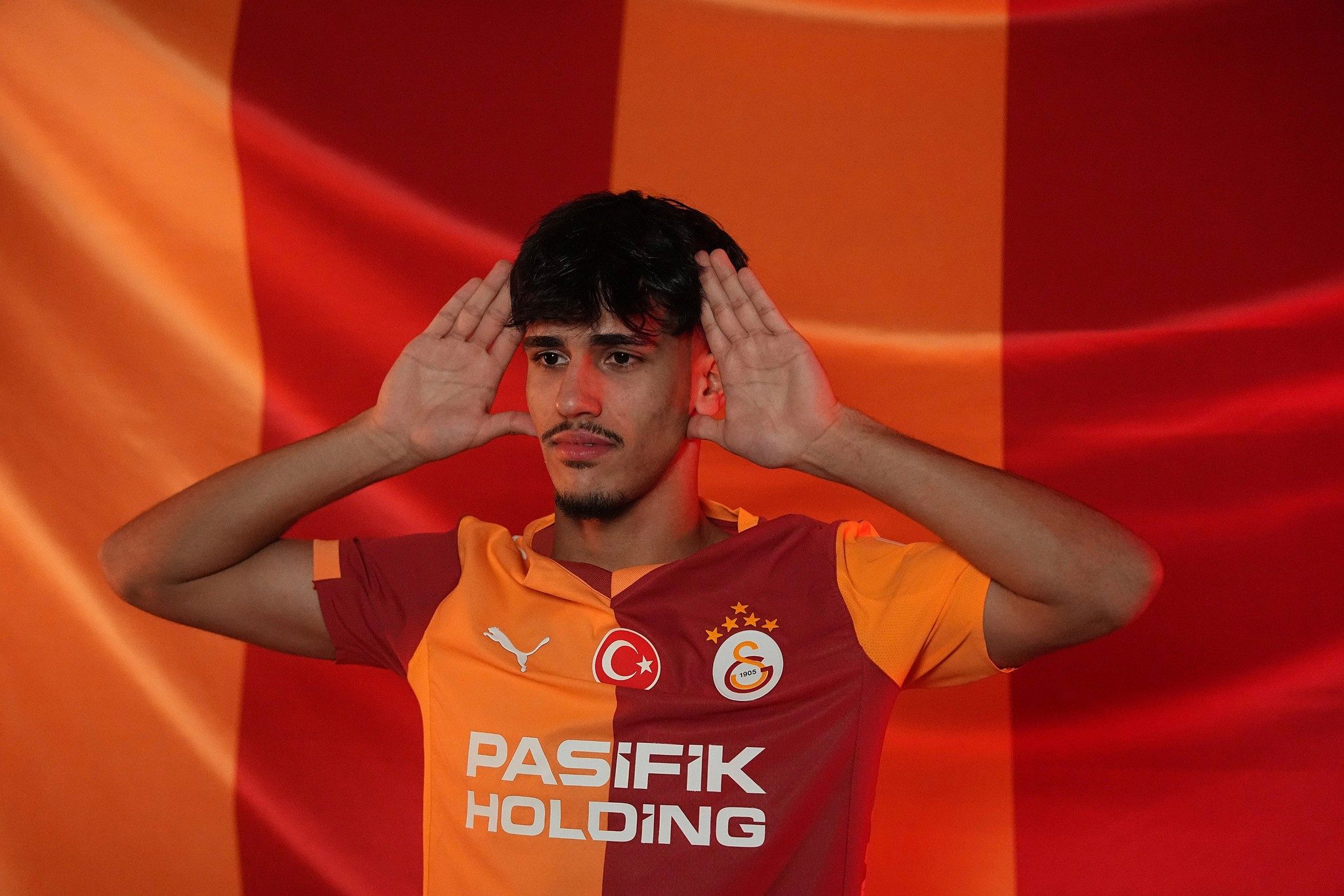 galatasarayda genclere kiralik formulu iki ismin talipleri var 0 pIeCisVG