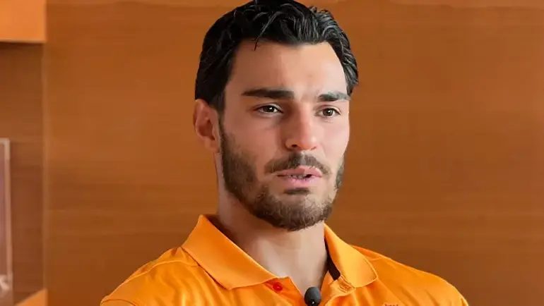 Galatasaray'da Kaan Ayhan kararı! İdareyle kritik tepe 2 galatasarayda kaan ayhan karari idareyle kritik tepe 0 HblXNUid