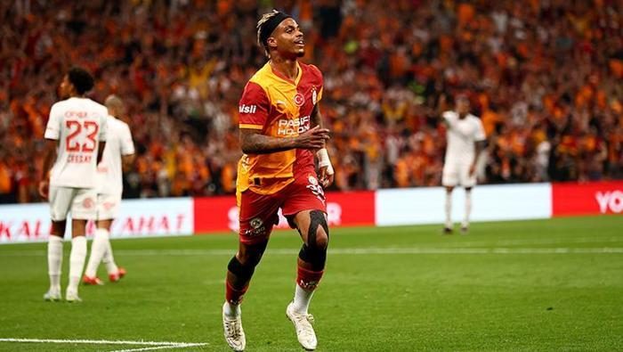 Galatasaray'da Lemina krizinin perde arkası! Geri adım atmazsa herkes kendi yoluna 6 galatasarayda lemina krizinin perde arkasi geri adim atmazsa herkes kendi yoluna 4 U2BqZ46D