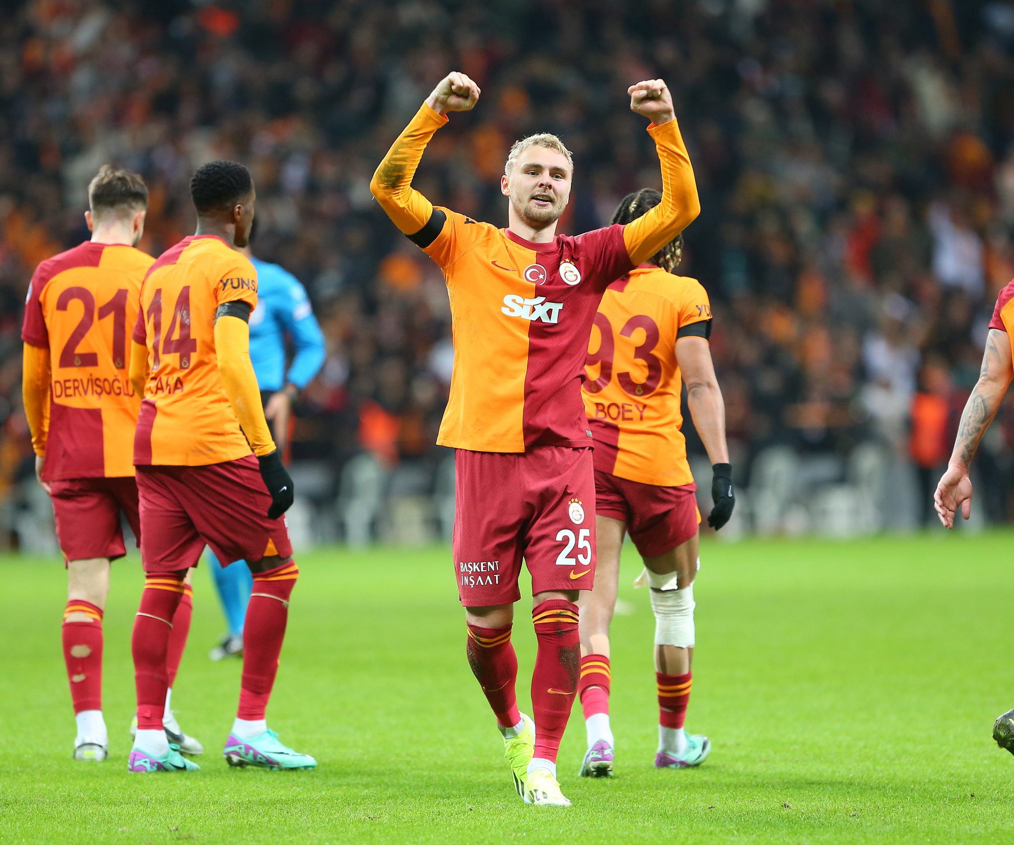 galatasarayda o isim bonservisiyle birlikte gidiyor 3 5ptSPXeA