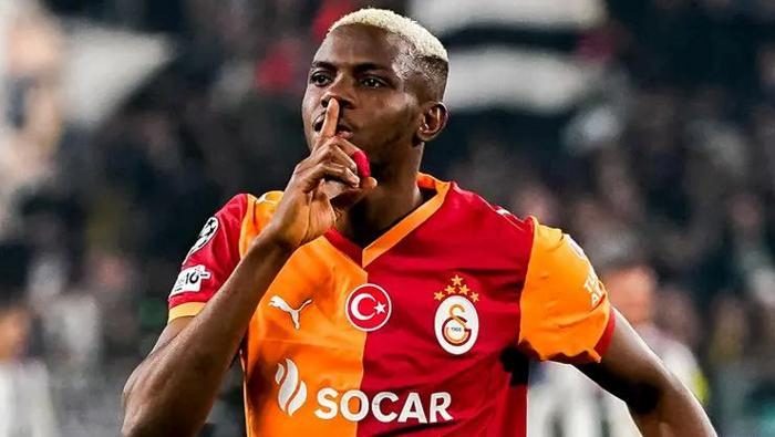 Galatasaray'da Osimhen'den Okan Buruk'a telefon! Transfer olacak mı? 3 galatasarayda osimhenden okan buruka telefon transfer olacak mi 1 gS2IFUOe