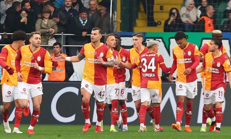 Galatasaray'da yeni dönem hazırlıkları başlıyor 1 galatasarayda yeni donem hazirliklari basliyor hejejAER