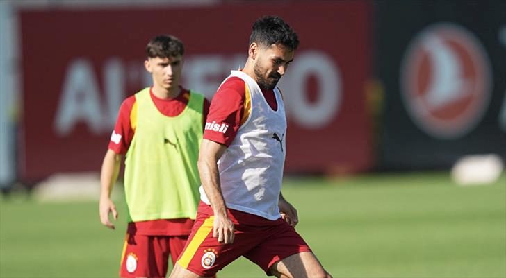 Galatasaray'da yeni sezon hazırlıkları devam ediyor 1 galatasarayda yeni sezon hazirliklari devam ediyor teO6sAlI
