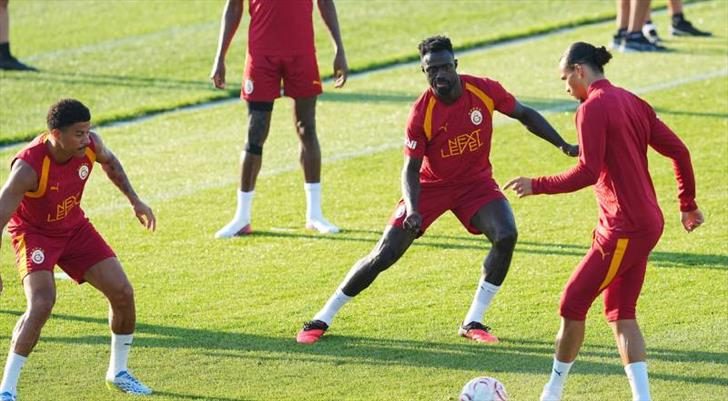 Galatasaray'da yeni sezon hazırlıkları sürüyor! 1 galatasarayda yeni sezon hazirliklari suruyor EuSuTmCk
