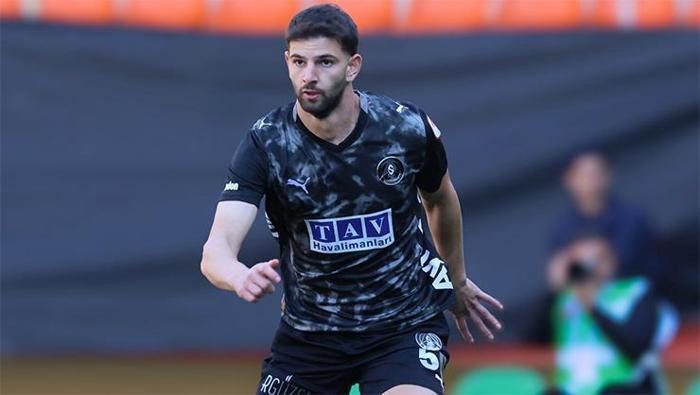 Galatasaray'da yerli harekatı! Ulusal yıldızlar için düğmeye basıldı 7 galatasarayda yerli harekati ulusal yildizlar icin dugmeye basildi 5 qj4MXKWE