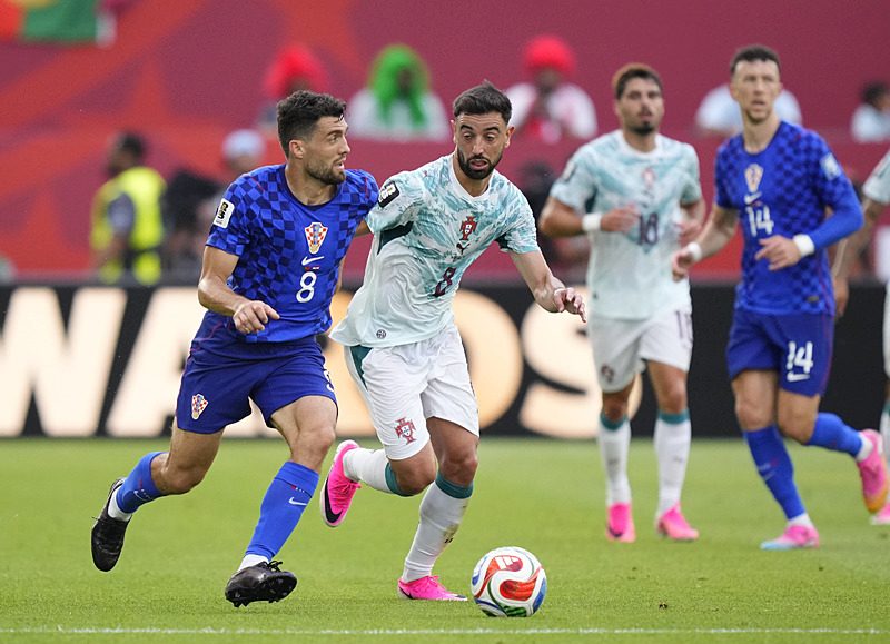 Galatasaray'dan Bruno Fernandes ısrarı! Talep ettiği kontrat aşikâr oldu 3 galatasaraydan bruno fernandes israri talep ettigi kontrat asik r oldu 1 JdN3ZIay