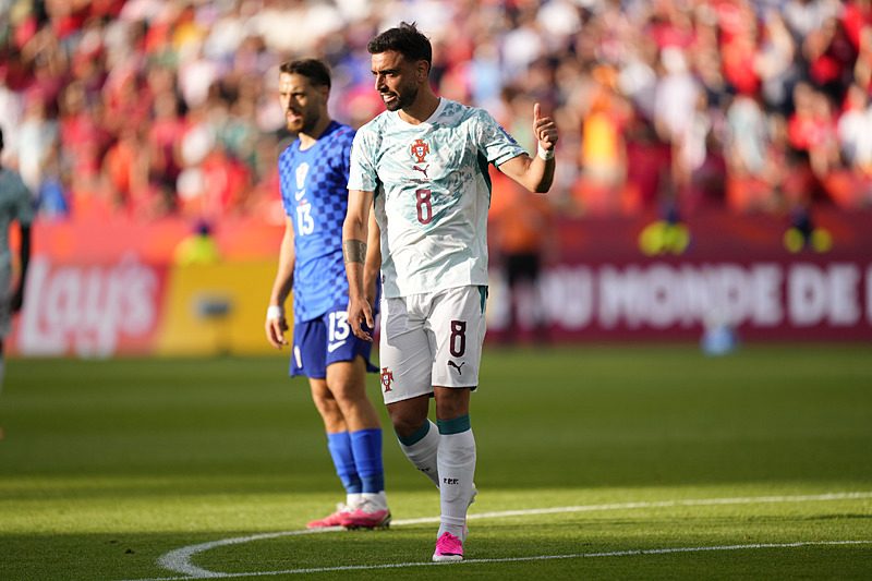 Galatasaray'dan Bruno Fernandes ısrarı! Talep ettiği kontrat aşikâr oldu 6 galatasaraydan bruno fernandes israri talep ettigi kontrat asik r oldu 4 MwXHzJmZ