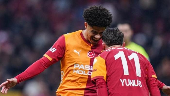 Galatasaray'dan Gabriel Sara kararı! İdarenin planı ortaya çıktı 5 galatasaraydan gabriel sara karari idarenin plani ortaya cikti 3 OmDvDnnK