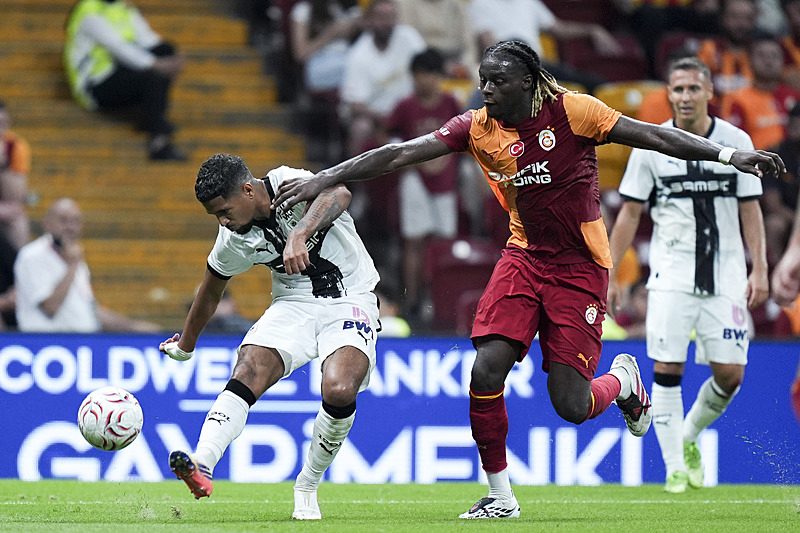 galatasaraydan genc stoper hamlesi mac oncesi gorusuldu 7 CbMHjinS
