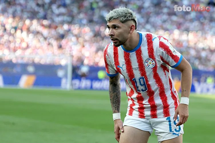 galatasaraydan paraguayli yildiza kanca iste sari kirmizililarin transfer teklifi 7