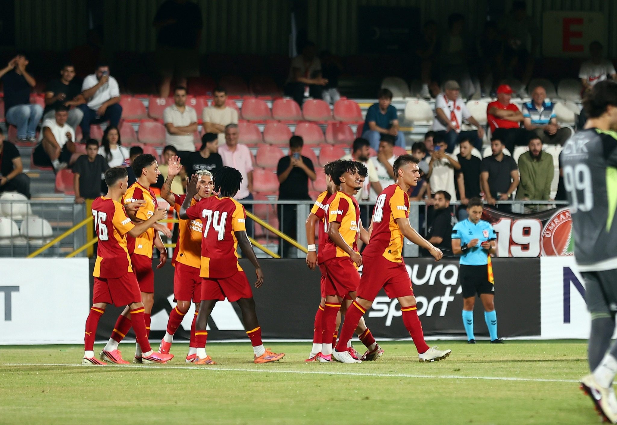 galatasaraydan sasirtan transfer iki golcuden biri aslan oluyor 1