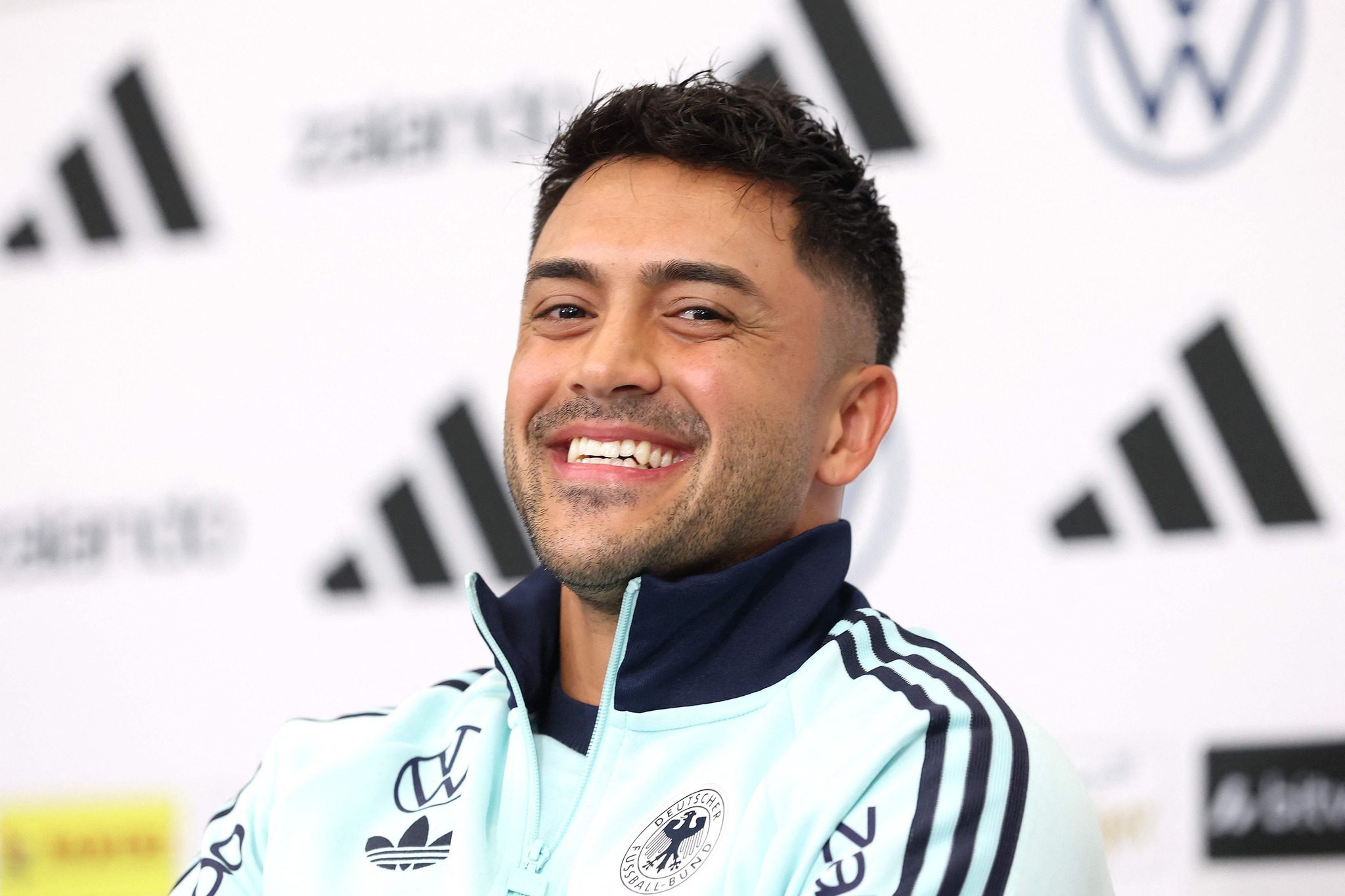 Galatasaray'dan ses getirecek transfer! Geçen sezona damga vurmuştu 5 galatasaraydan ses getirecek transfer gecen sezona damga vurmustu 3 iGGvWTTZ