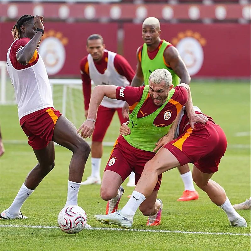 Galatasaray'dan sürpriz transfer! İtalyan basını sıcak gelişmeyi duyurdu 3 galatasaraydan surpriz transfer italyan basini sicak gelismeyi duyurdu 1 XWrRW1lT