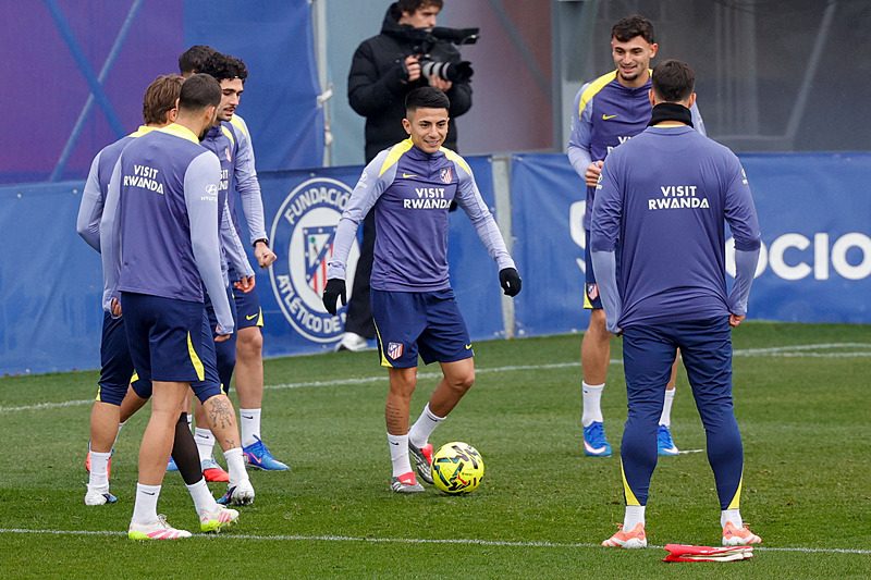 galatasaraydan thiago almada icin teklif yolda okan buruk onu cok istiyor 8 EQyECRTE