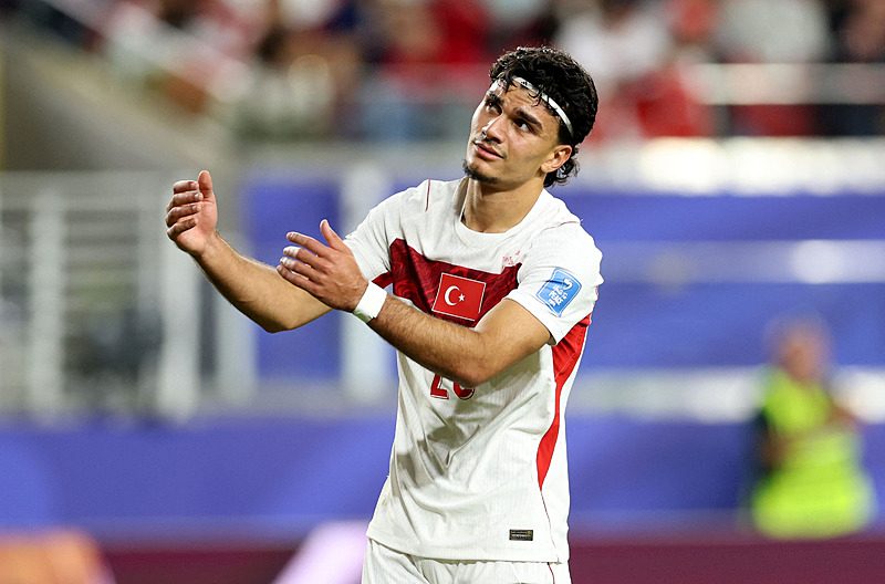 galatasarayin can uzun savasi transferde son durum 2 XsMYrTlT