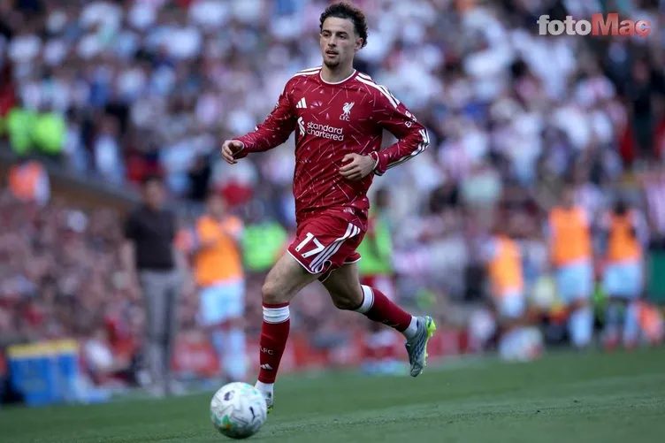 galatasarayin orta alani liverpooldan gelecek transferde dev rakipler mevcut 8 9aev423S