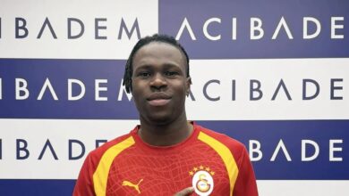 Galatasaraylı futbolcular sıhhat denetiminden geçti 16 galatasarayli futbolcular sihhat denetiminden gecti VDZ6mrEB