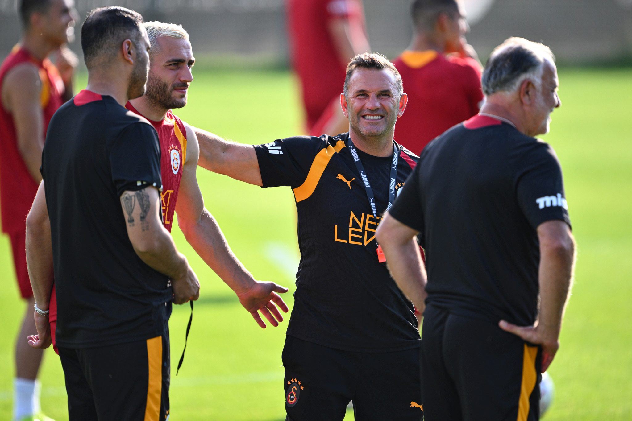 galatasarayli oyuncuya eski kulubu talip ayriliga musaade cikti 0