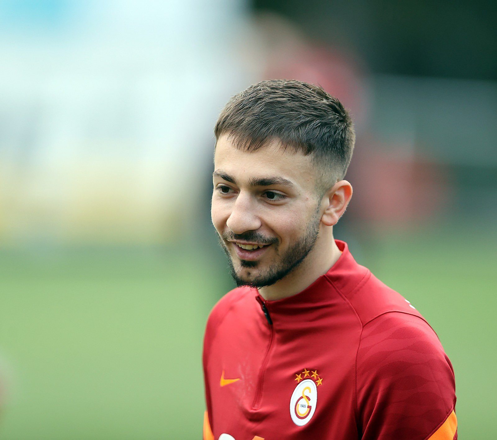galatasarayli oyuncuya eski kulubu talip ayriliga musaade cikti 3 7wNPaY8r