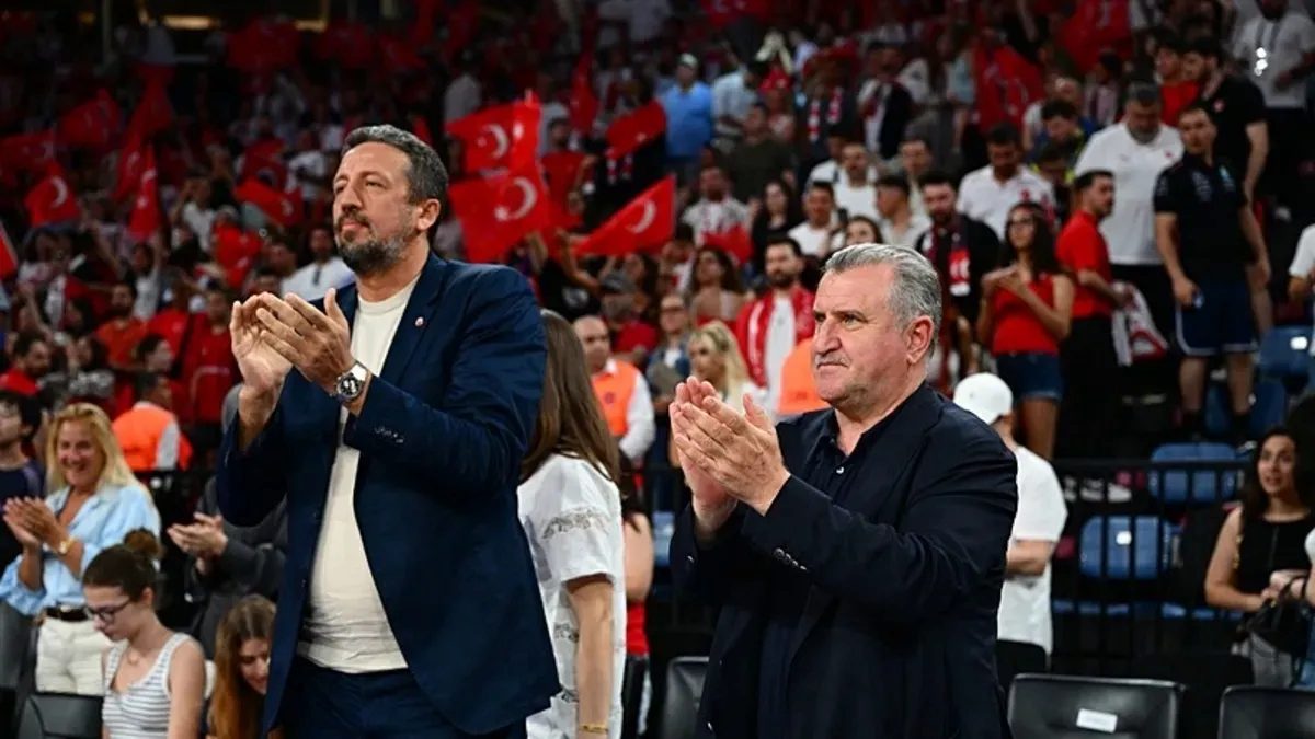Gençlik ve Spor Bakanı Osman Aşkın Bak ve TBF Lideri Hidayet Türkoğlu'ndan 12 Dev Adam'a övgü! 5 genclik ve spor bakani osman askin bak ve tbf lideri hidayet turkoglundan 12 dev nAfPeIGX