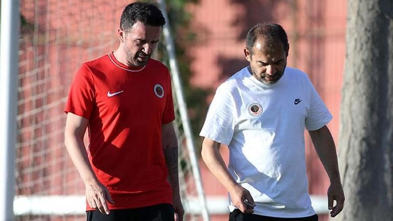 Gökhan Gönül Gençlerbirliği'ne yıllar sonra geri döndü 6 gokhan gonul genclerbirligine yillar sonra geri dondu 4 OqGhOCBB