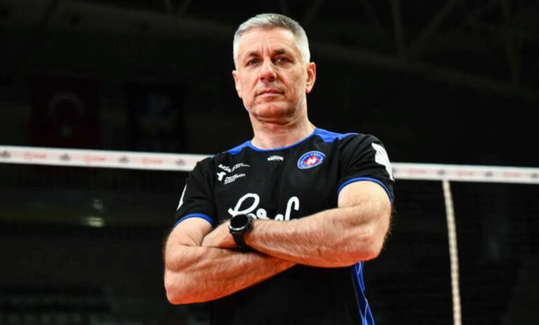 Halkbank Erkek Voleybol başantrenör Stoytchev ile kontrat yeniledi 1 halkbank erkek voleybol basantrenor stoytchev ile kontrat yeniledi tDJ9etSP