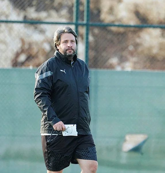 hatayspor ozhan pulat ile yollarini ayirdi 0 Rust35Qz