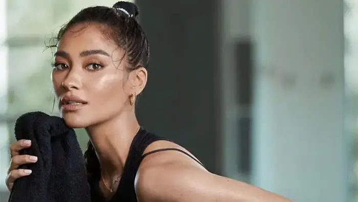 Hollywood yıldızı Shay Mitchell'dan Fenerbahçe formalı pozları: Sosyal medya bunu konuşuyor 2 hollywood yildizi shay mitchelldan fenerbahce formali pozlari sosyal medya bunu konusuyor 0 JdXKDtq5