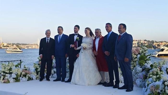 ismail yuksekin esi esen matrasin ismini anmadigi babasi tanidik cikti ortalik karisti bu nikahi 7kKj4jGZ