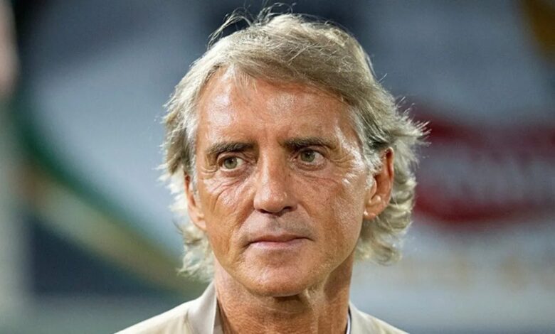 İtalya'da 2. Roberto Mancini dönemi resmen başladı 1 italyada 2 roberto mancini donemi resmen basladi uqV69O6u