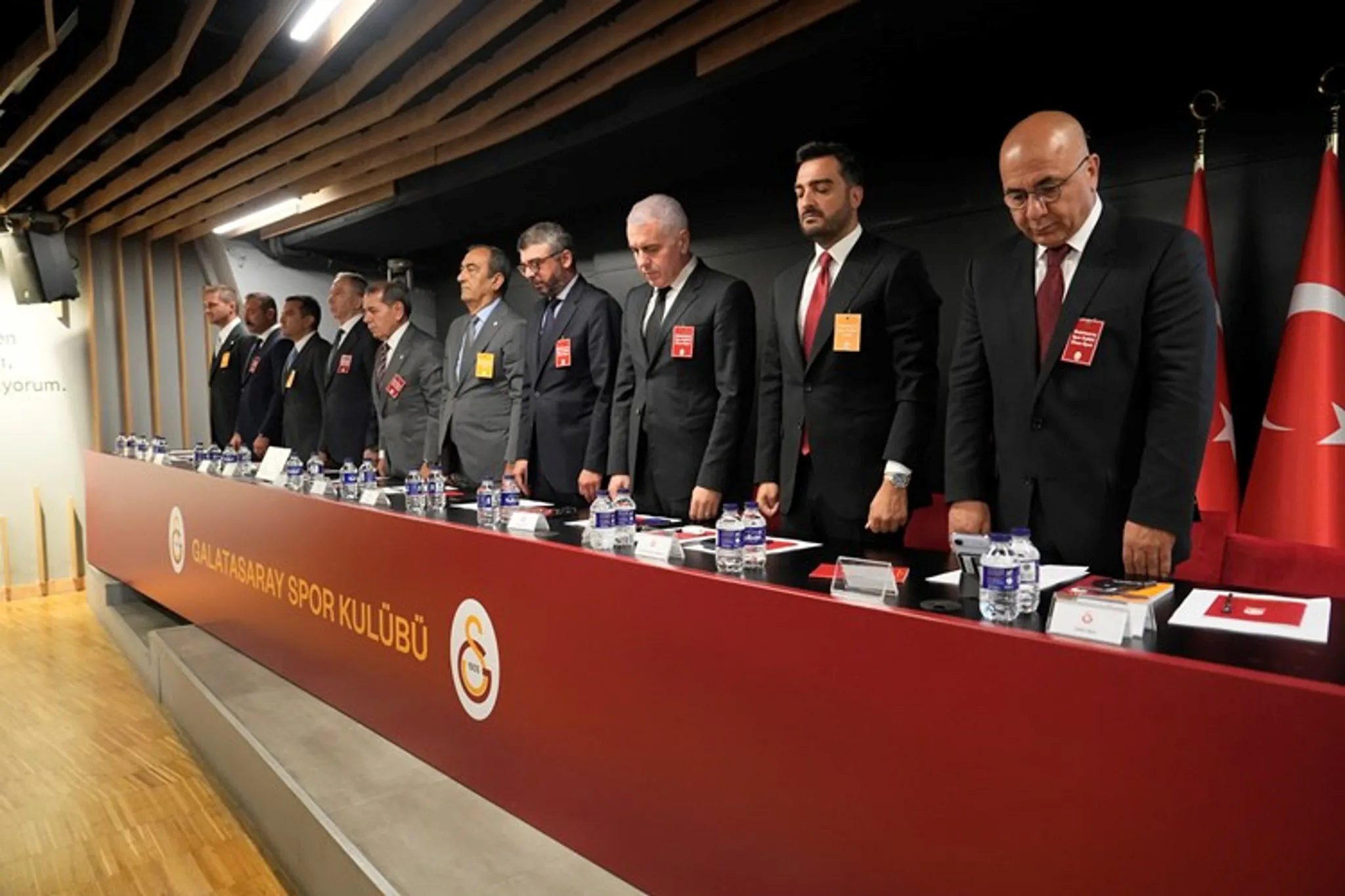 İtalyan gazeteciden flaş transfer iddiası! Galatasaray ve Leao... 3 italyan gazeteciden flas transfer iddiasi galatasaray ve leao 1 6nZKM7lJ