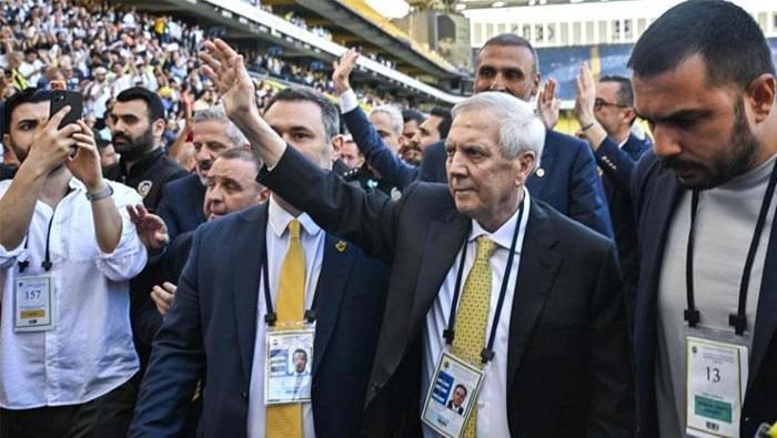 İtalyanlar duyurdu! Fenerbahçe yıldız oyuncu için Avrupa devleriyle yarışta 2 italyanlar duyurdu fenerbahce yildiz oyuncu icin avrupa devleriyle yarista 0