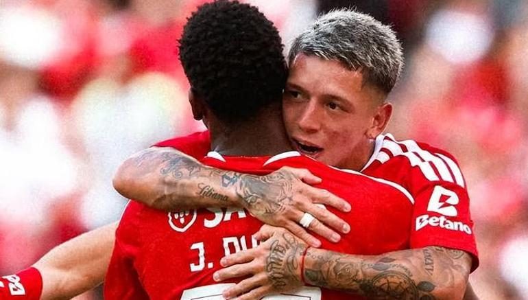 Jhon Duran, Benfica'da gösteriyle başladı! 2 dakikada 1 gol 1 asist... 2 jhon duran benficada gosteriyle basladi 2 dakikada 1 gol 1 asist 0 ttGT11Xn