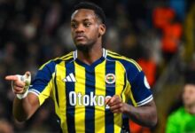Jhon Duran transferinde anlaşma yakın! Fesih maddesi dikkat çekti 21 jhon duran transferinde anlasma yakin fesih maddesi dikkat cekti ZSzyME9E