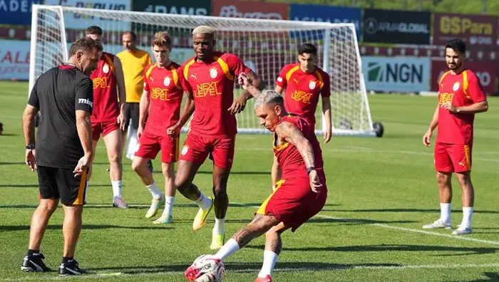 Jhon Duran'da maaş krizi! Galatasaray'ı bekliyor: Al Nassr'da meseleler büyüyor 3 jhon duranda maas krizi galatasarayi bekliyor al nassrda meseleler buyuyor 1