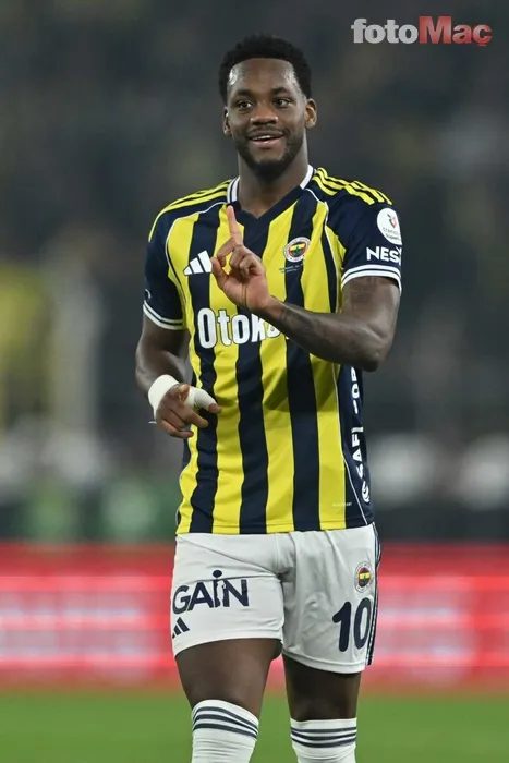 Jhon Duran'dan transfer resti! Galatasaray için... 5 jhon durandan transfer resti galatasaray icin 3 fMRwj7z8
