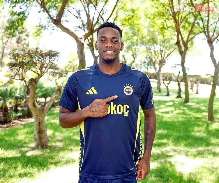 Jhon Duran'dan transfer resti! Galatasaray için... 6 jhon durandan transfer resti galatasaray icin 4 uf76gNKn