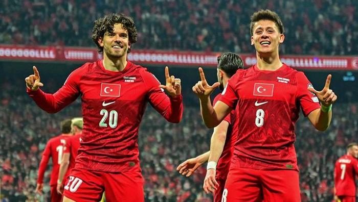 Jose Mournho'nun yeni Mesut Özil'i: Arda Güler! İspanyollar planı duyurdu 3 jose mournhonun yeni mesut ozili arda guler ispanyollar plani duyurdu 1 BfT7h9Bn