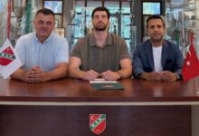 karsiyaka basketbol takimi hakan sayiliyi kadrosuna katti MwsGcexs