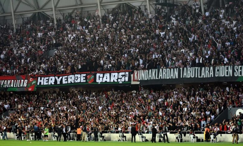 Karşıyaka'da sıra kale ve orta alanda 1 karsiyakada sira kale ve orta alanda IlfzxdOl