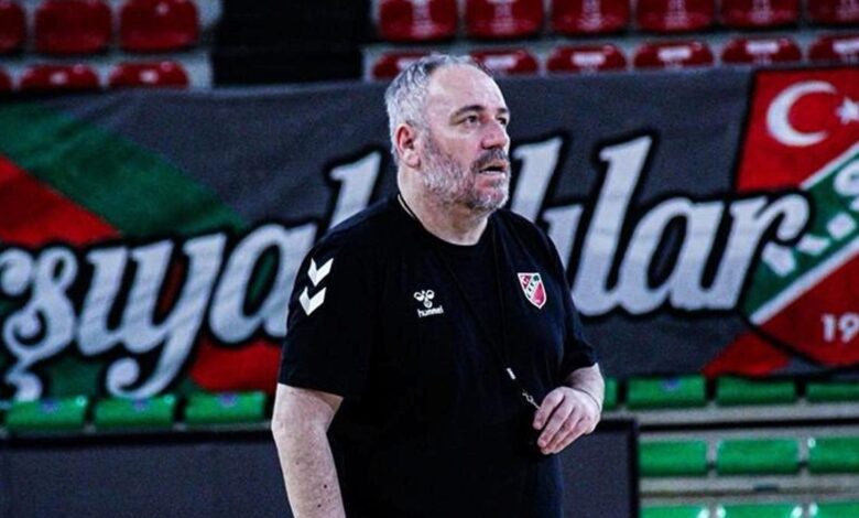 karsiyakadan basantrenor ahmet kandemire karsilik fS1YGqLR