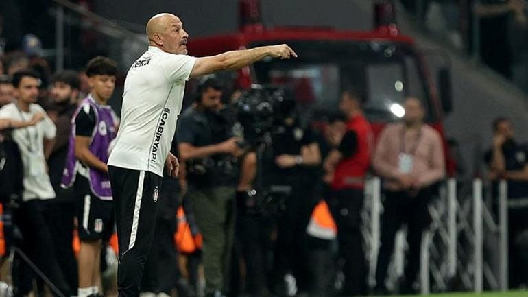'Keşke çıkıp ben oynasaydım!' Vincenzo Italiano galibiyetle başladı 2 keske cikip ben oynasaydim vincenzo italiano galibiyetle basladi 0 vVfuWV6S