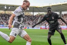 kirmizi kart karari besiktas 10 kisi kaldi xOrBdp5T